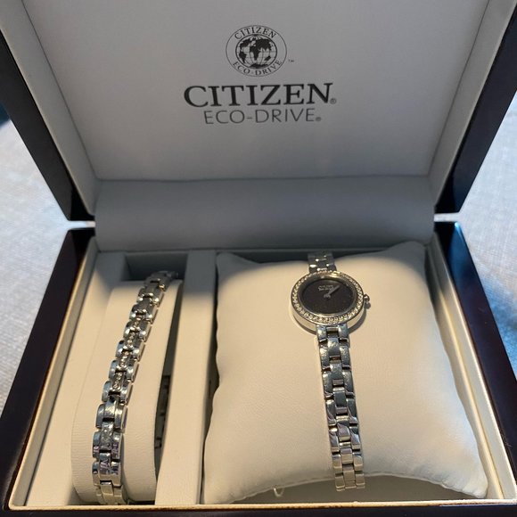 Citizen Eco-Drive Watch Set with Matching Bracelet Silver with Diamonds Black Wa - Picture 1 of 2